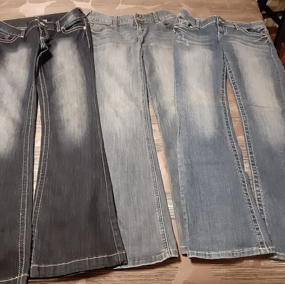Three pair of Maurice's jeans - Picture 1 of 1